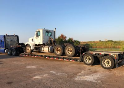 American Lighthouse Transportation Hauls a 17,000 Pound Over-sized 2012 Freightliner Coronado From Crescent, OK to Cincinnati, OH. See Pics…