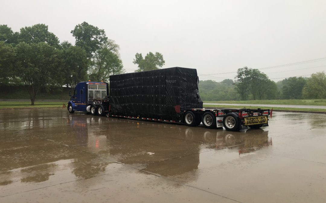 American Lighthouse Transportation Hauls Oversize and Overweight Metal Working Machine From Kentucky to Tennessee. See Pics…