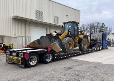 American Lighthouse Transportation Hauls Oversize And Overweight CAT 962 Wheel Loader From Richmond, Indiana To Nashville, Tennessee. See Pics…